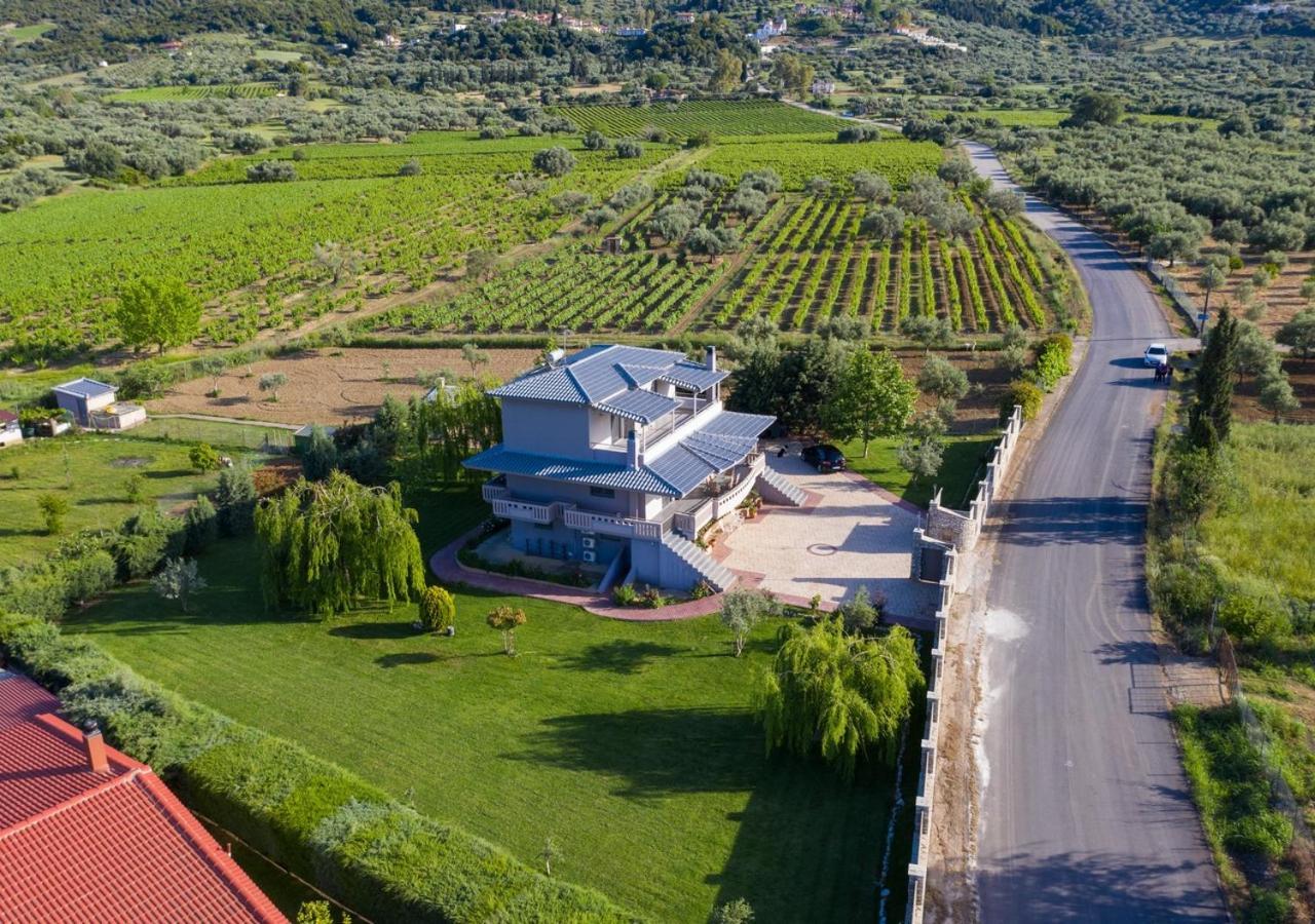 Villa In Nature Mitopoli Eksteriør bilde